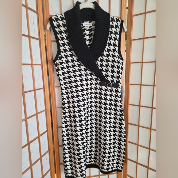 Calvin Klein Dresses & Skirts - NWT CALVIN KLEIN BLACK/WHITE HOUNDSTOOTH KNIT SLEEVELESS SHEATH DRESS SIZE SMALL